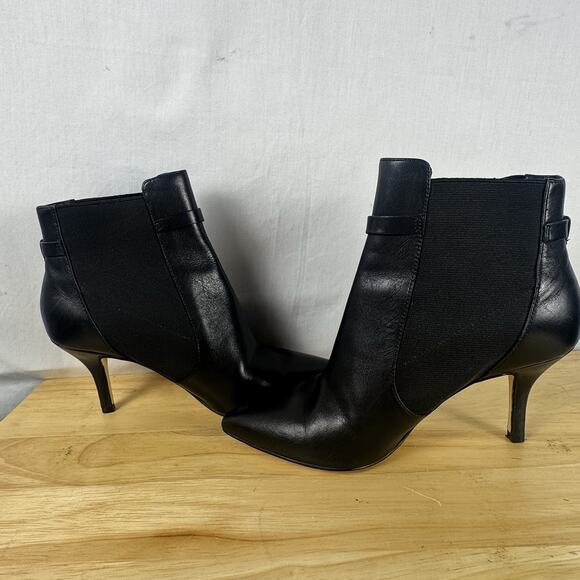 Michael Kors The Jet Set 6 Women's 6M Black Heeled Pull On Ankle Boots - Picture 4 of 13